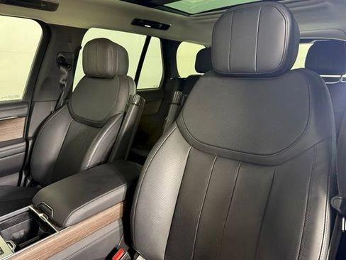 Used 2023 Land Rover Range Rover SE AWD/4WD image 6