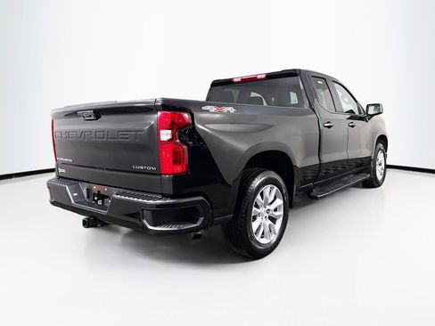 Used 2024 Chevrolet Silverado 1500 Custom image 8