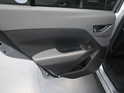 Used 2025 Subaru Crosstrek 2.5i Limited AWD/4WD image 17