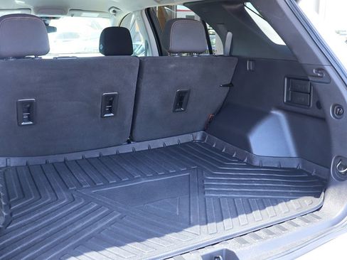 Used 2022 Chevrolet Equinox LT image 24