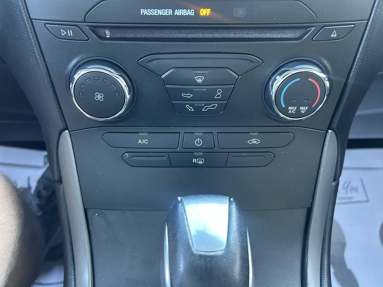Used 2018 Ford Edge SE AWD/4WD image 24