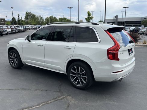 Used 2018 Volvo XC90 T5 Momentum w/ Convenience Package AWD/4WD image 11