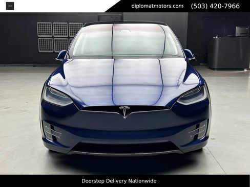 Used 2018 Tesla Model X 100D image 11
