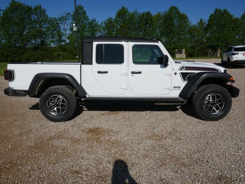 New 2026 Jeep Gladiator Mojave AWD/4WD image 4