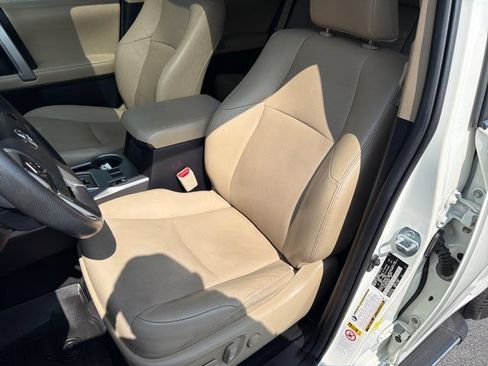 Used 2015 Toyota 4Runner Limited AWD/4WD image 17