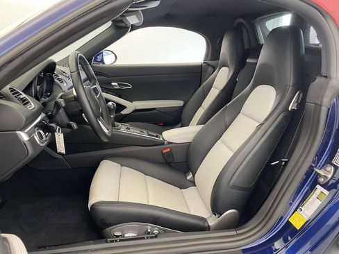 Certified 2023 Porsche 718 Boxster RWD image 5