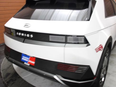 Used 2024 Hyundai Ioniq 5 SEL image 14