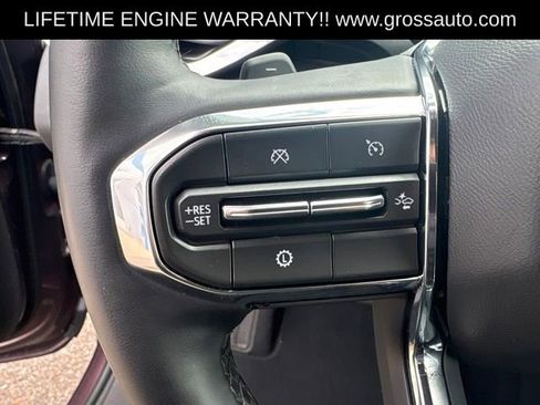 Used 2025 GMC Acadia Elevation AWD/4WD image 18