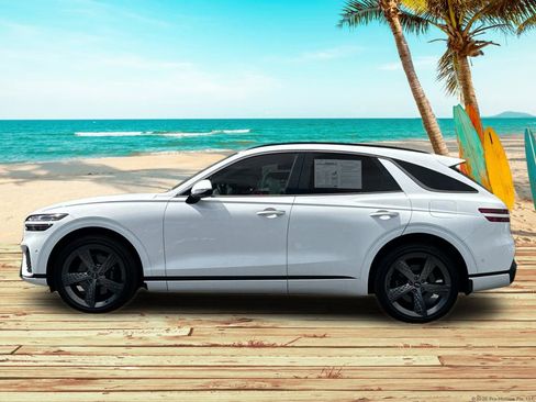 Used 2023 Genesis GV70 2.5T w/ Sport Prestige Package AWD/4WD image 3