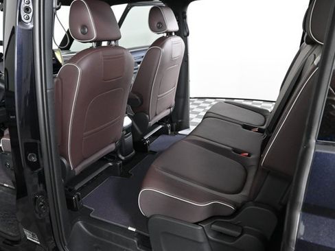 New 2025 Volkswagen ID. Buzz Pro S image 17