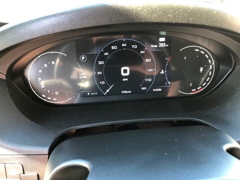 Used 2025 RAM ProMaster 2500 w/ U-Haul Equipment Group FWD image 35