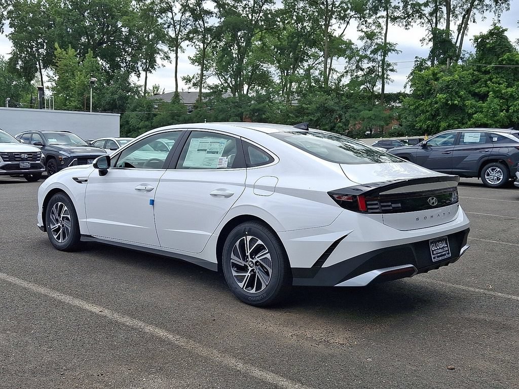 New 2026 Hyundai Sonata Blue FWD image 3