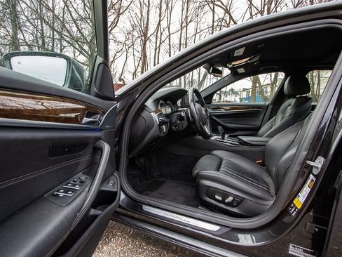 Used 2018 BMW 530i xDrive image 8