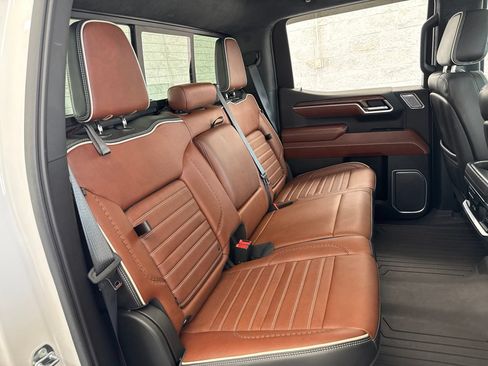 Used 2022 GMC Sierra 1500 Denali Ultimate AWD/4WD image 44