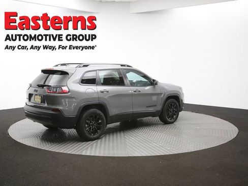 Used 2023 Jeep Cherokee Altitude Lux image 41