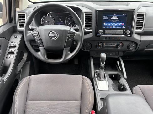 Used 2024 Nissan Frontier SV RWD image 10
