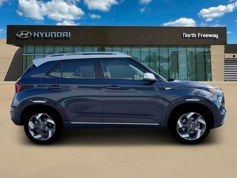 New 2026 Hyundai Venue SEL image 9