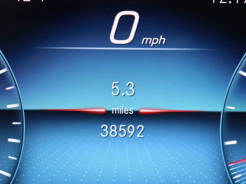 Used 2022 Mercedes-Benz GLS 450 4MATIC w/ AMG Line Exterior image 33