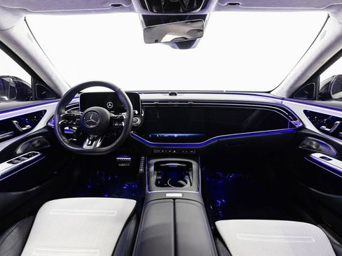 Used 2025 Mercedes-Benz E 53 AMG e 4MATIC Sedan w/ Multicontour Seating Package image 26