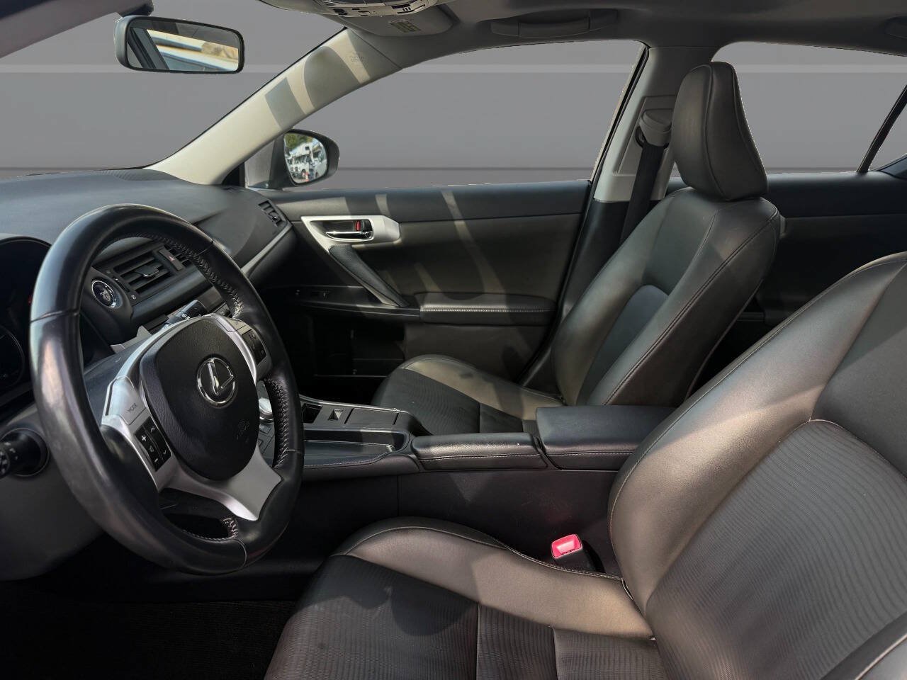 Used 2013 Lexus CT 200h FWD image 13