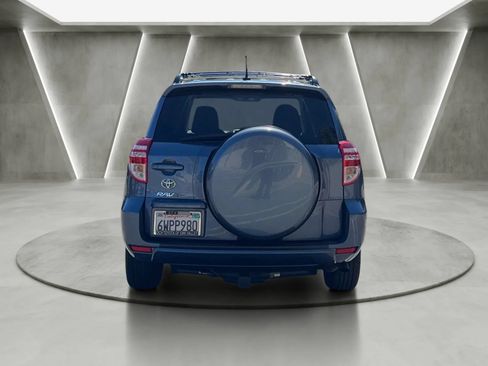 Used 2012 Toyota RAV4 FWD w/ Upgrade Value Pkg image 5