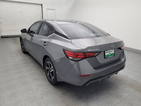 Used 2024 Nissan Sentra SV FWD image 5