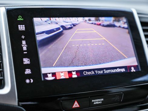 Used 2016 Honda Pilot Elite image 6