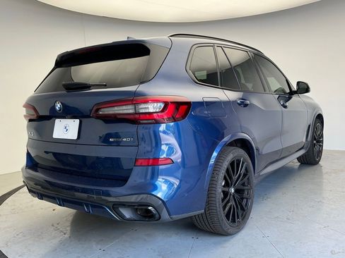 Used 2022 BMW X5 sDrive40i w/ M Sport Package RWD image 3