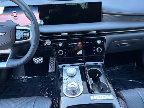 Used 2025 Genesis G80 3.5T Sport image 11