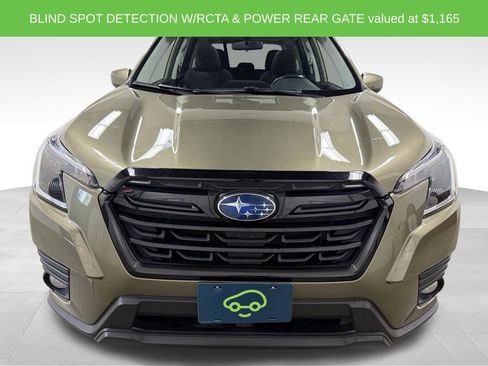 Used 2023 Subaru Forester Premium AWD/4WD image 3