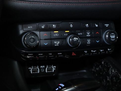 Used 2024 Dodge Durango R/T AWD/4WD image 28