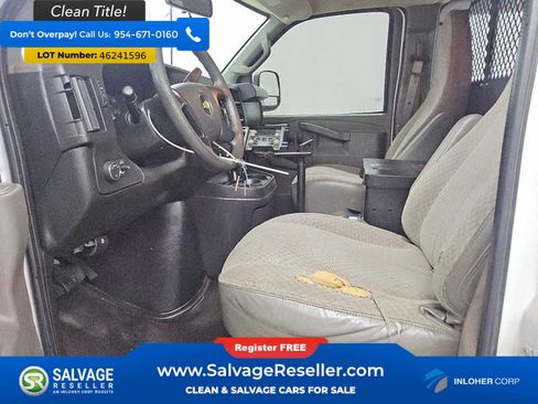 Used 2016 Chevrolet Express 2500 RWD image 9