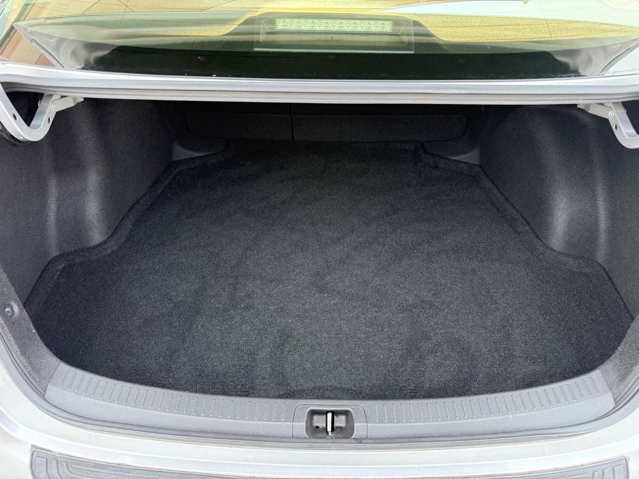 Used 2022 Toyota Corolla LE FWD image 13