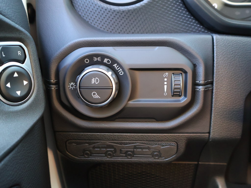 Used 2026 Jeep Gladiator Rubicon AWD/4WD image 29