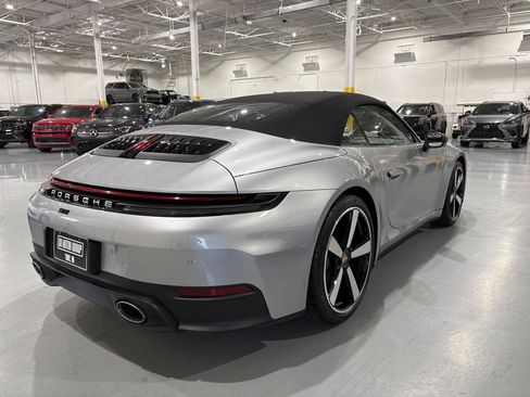 Used 2026 Porsche 911 Carrera RWD image 7