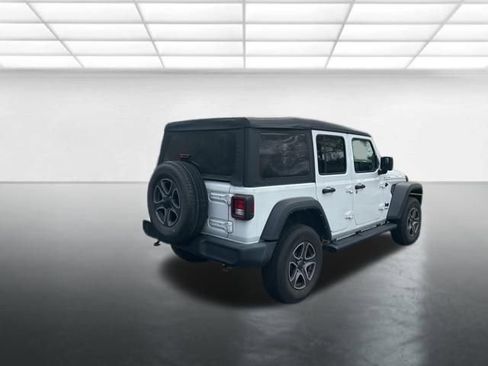 Used 2022 Jeep Wrangler Unlimited Sport image 7
