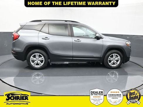 Used 2021 GMC Terrain SLE w/ Driver Convenience Package image 6