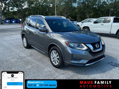 Used 2017 Nissan Rogue SV FWD image 1