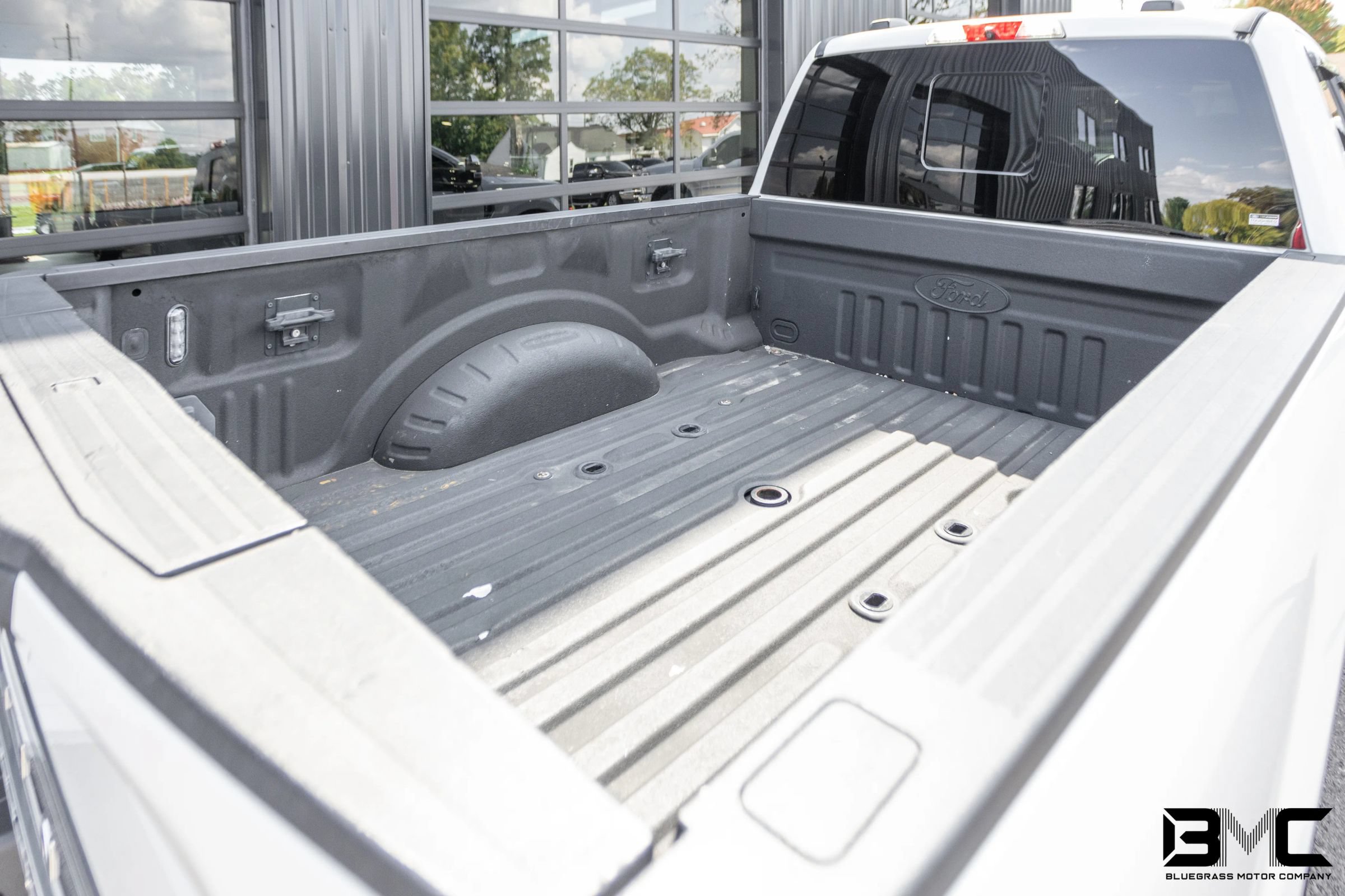 Used 2021 Ford F350 Platinum AWD/4WD image 13