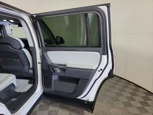 Used 2024 Rivian R1S Adventure AWD/4WD image 19