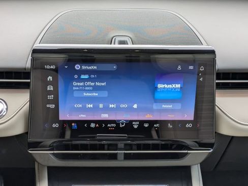 Used 2024 Lincoln Nautilus Reserve w/ Equipment Group 203A image 18