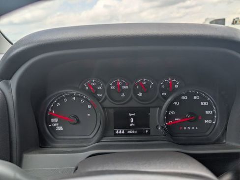 Used 2024 Chevrolet Silverado 1500 Custom w/ LPO, Dark Essentials Package image 17