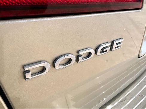 Used 2010 Dodge Journey SXT w/ Navigation & Sound Group I image 30