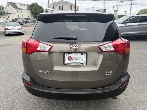Used 2015 Toyota RAV4 XLE AWD/4WD image 6