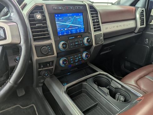 Used 2020 Ford F450 Platinum w/ FX4 Off-Road Package AWD/4WD image 11