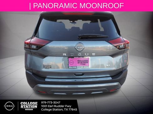 Certified 2023 Nissan Rogue SL w/ SL Premium Package image 5