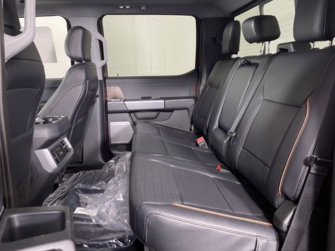 New 2025 Ford F250 Lariat w/ Lariat Ultimate Package image 14