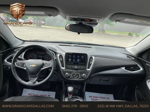 Used 2023 Chevrolet Malibu RS FWD image 17