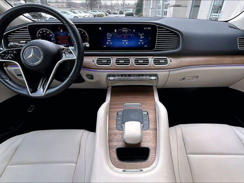 Used 2024 Mercedes-Benz GLE 450 4MATIC image 15