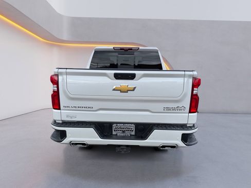 Used 2025 Chevrolet Silverado 1500 High Country image 4